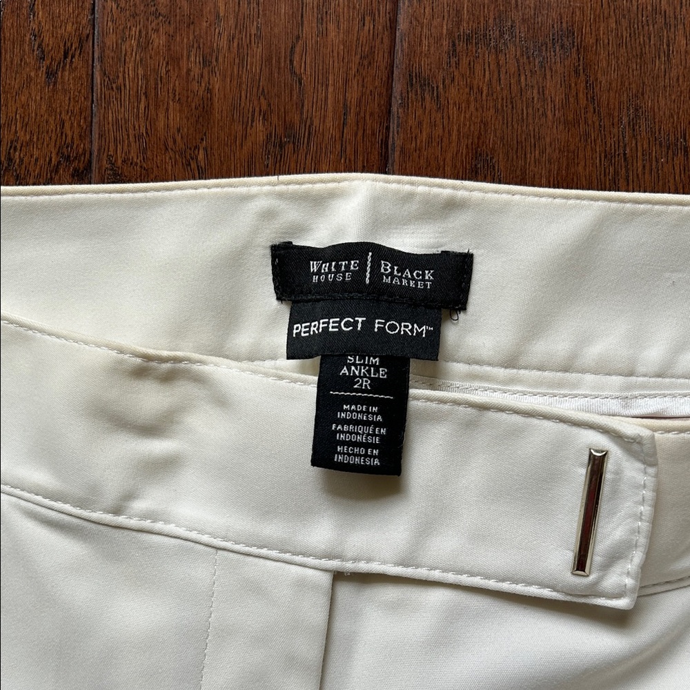 White House Black Market Winter White / Cream Slim Ankle Pants Size 2R
